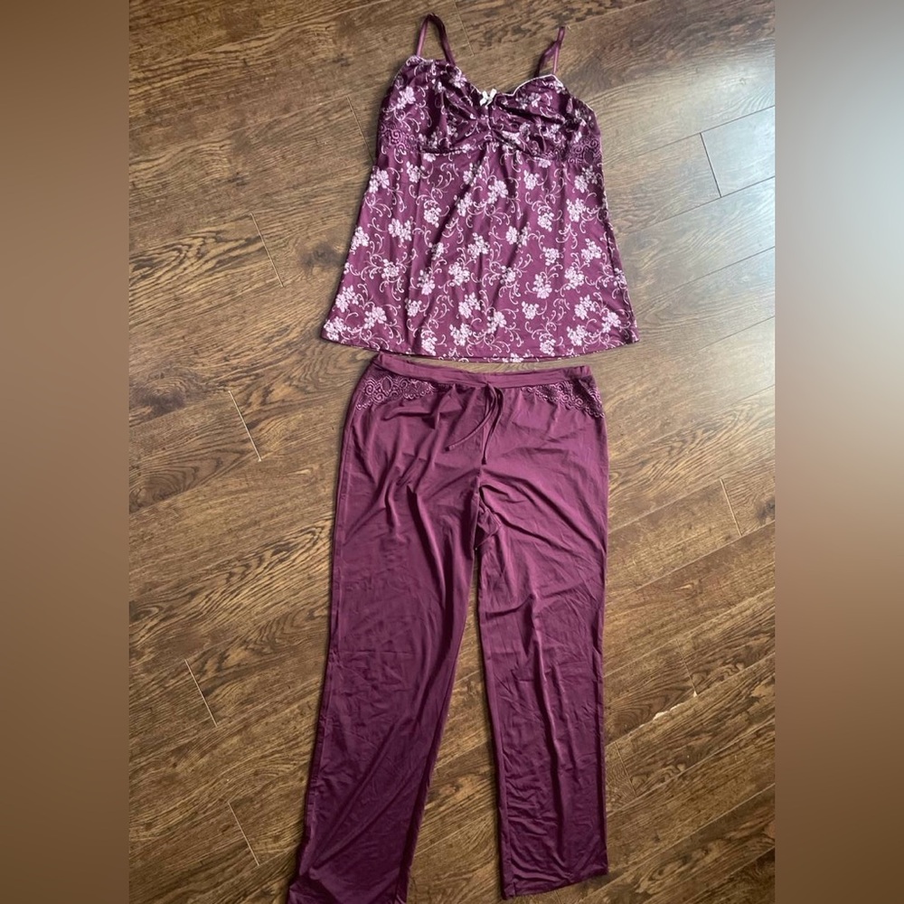 La Vie en Rose Pajama Set - Picture 1 of 3